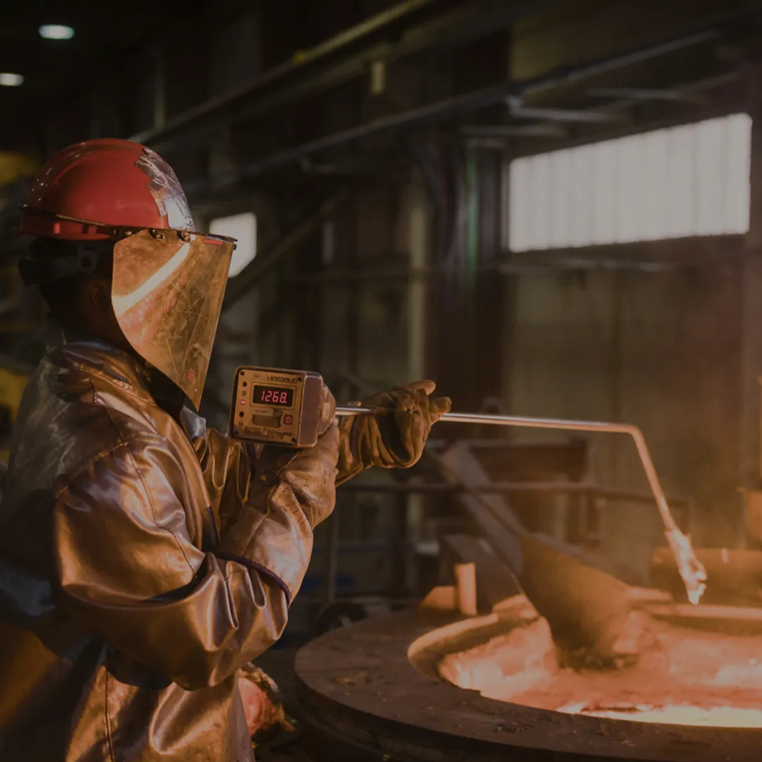 This image shows a practical example of casting CPP blades in the foundry.